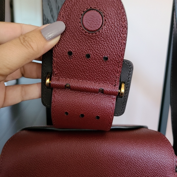 AUTHENTIC BURBERRY BAG - Picture 7 of 9